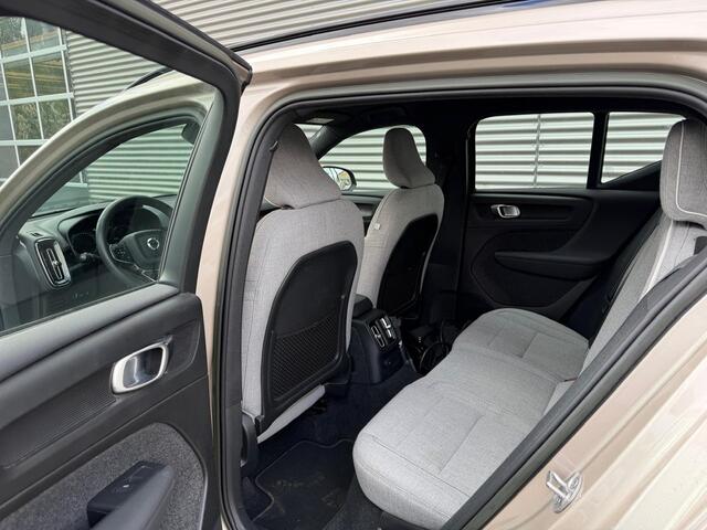 Volvo XC40 T4 Plug-in Hybrid Plus Dark Parkeercamera Stoelverwarming 211pk