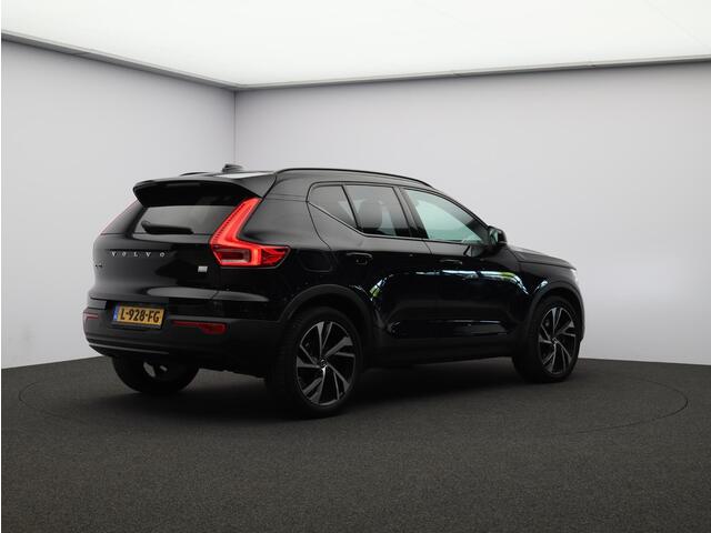 Volvo XC40 1.5 T5 Recharge R-Design / Panoramadak / Adaptief Cruise Control / Nubuck bekleding / BLIS / Getint Glas / Carplay /