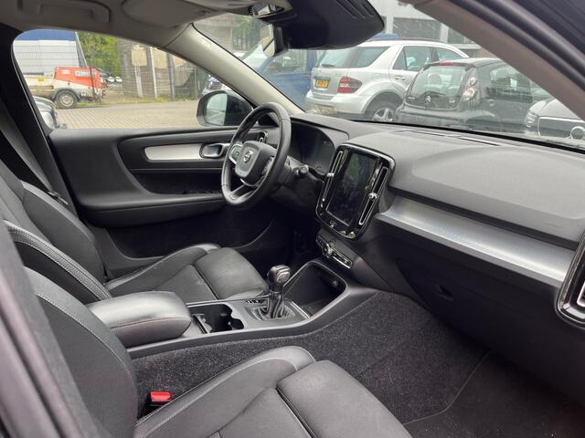 Volvo XC40 1.5 T3 MOMENTUM PRO **LEES TEKST**