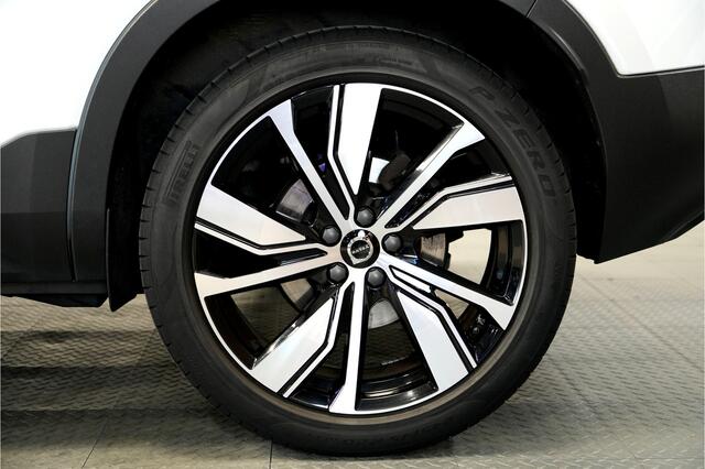 Volvo XC40 1.5 T4 155kW/211pk DCT7 Recharge R-Design PANORAMADAK + ADAPT.CRUISE + PILOT ASSIST + LEER/ALCANTARA + STOELVERWARMING + BI-TONE + BLIS + STUURVERWARMING + LANE ASSIST + ACHTERUITRIJCAMERA + PARKSENSOREN V&A + 20" LM-VELGEN!!