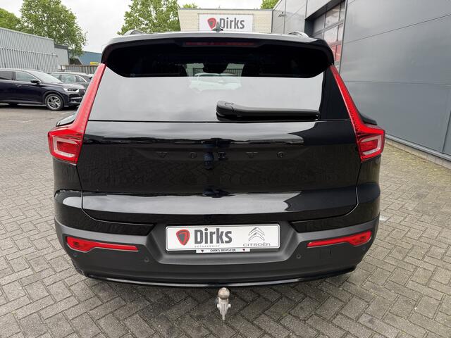 Volvo XC40 1.5 T4 Plug-in hybrid Ultimate Dark (Elektrisch Schuifdak - Trekhaak - Harman/Kardon - Leder incl verwarming/geheugen - Elektrische Klep - 19"Zwart - Adaptieve Cruise Controle)