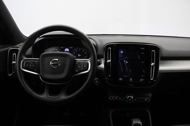 Volvo XC40 Momentum - Carplay, Navi, Cruise, Afn. Trekhaak