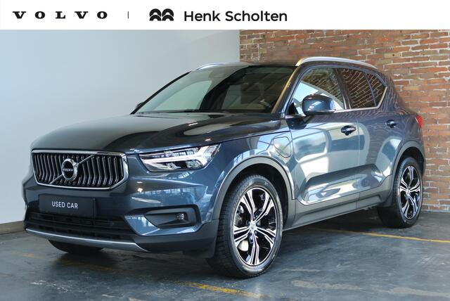 Volvo XC40 T4 Recharge Inscription | Panoramadak | Lederen Bekleding | Parkeercamera | Parkeersensoren voor + achter | Stoelverwarming | Stuurwielverwarming | Navigatie | Apple Carplay / Android Auto