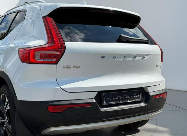 Volvo XC40 1.5 T4 Recharge Inscription LEER - STOELVERWARMING - CRUISE - CAMERA