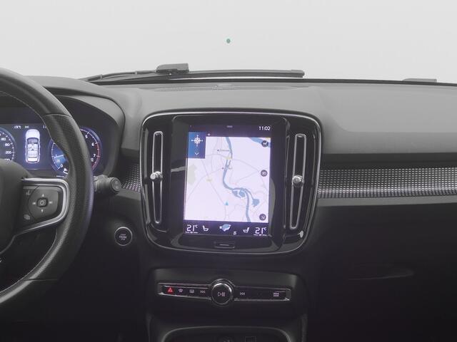 Volvo XC40 1.5 T3 R-Design | PANO | 360° | H&K | KEYLESS | STOEL- EN STUURVERW.