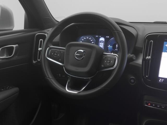 Volvo XC40 1.5 T4 Recharge Inscription Expression | CAMERA | KEYLESS