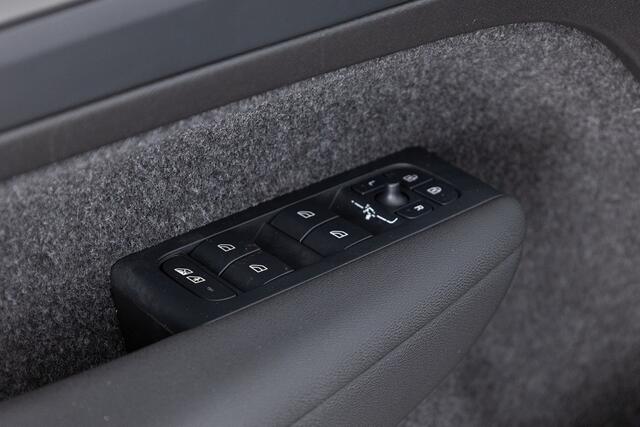 Volvo XC40 1.5 T5 Plug-in hybrid Ultimate Dark | PANORAMADAK | LEDER | harman/kardon .