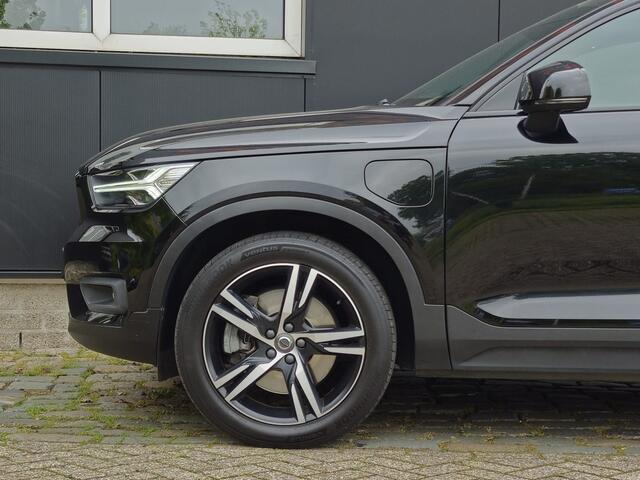 Volvo XC40 1.5 T4 Rech Inscr./Stoel-enstuurverw/360 camera/High Perf Sound/