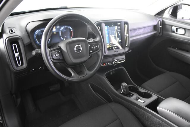 Volvo XC40 1.5 T2 Momentum Core *1ste Eigenaar*Navigatie*Camera*Carplay*