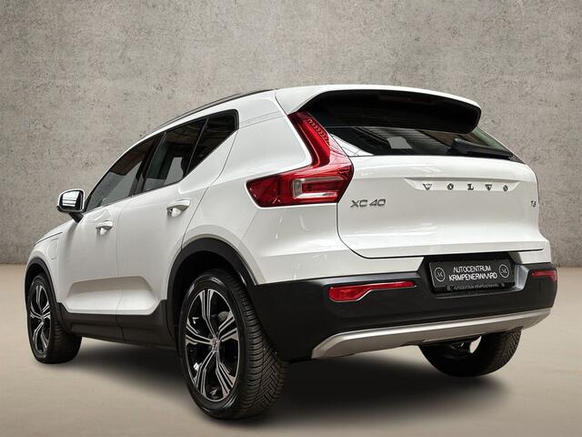 Volvo XC40 1.5 T5 Twin Engine Inscription 252Pk Automaat (APPLE CARPLAY, GROOT NAVI, LEDER, GETINT GLAS, SPORTSTOELEN, LANE ASSIST, KEYLESS, NIEUWSTAAT)