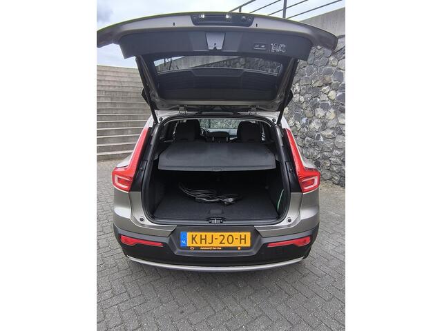 Volvo XC40 1.5 T4 Recharge Inscription Expression Stoel en stuur verwarming, Camera, Electr A klep, carplay, prive glas, 1e eigenaar, dealer onderhouden