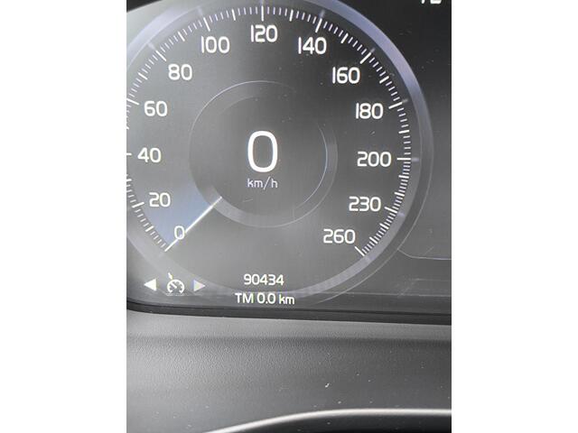 Volvo XC40 1.5 T4 Recharge Inscription Expression Stoel en stuur verwarming, Camera, Electr A klep, carplay, prive glas, 1e eigenaar, dealer onderhouden