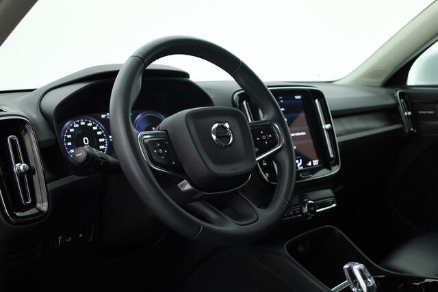Volvo XC40 1.5 T4 Plug-in hybrid Plus Bright | SOH 97.4% |parelmoer wit | Keyless | Camera | Apple CarPlay | Harman Kardon | Stoel-Stuurverw. | Memory R
