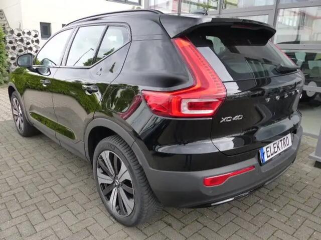 Volvo XC40 Recharge Core 70 kWh ** WARMTEPOMP, TREKH, STUURVERW, 4-SEIZ. BND ** 1e EIG - UNFALLFREI ** ** INFORMEER OOK NAAR ONZE AANTREKKELIJKE FINANCIAL-LEASE TARIEVEN **