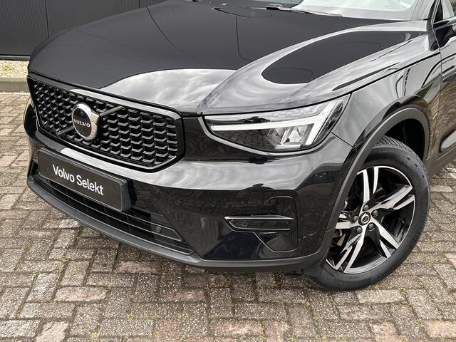 Volvo XC40 2.0 B3 Plus Dark intellisafe/ voorruitverwarming/ climate line/ harman kardon/ trekhaak/ extra getint glas