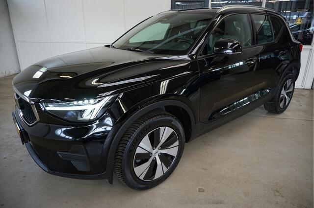 Volvo XC40 2.0 B3 Black Edition Cruise Adaptief - Stoel- Stuur verwarming