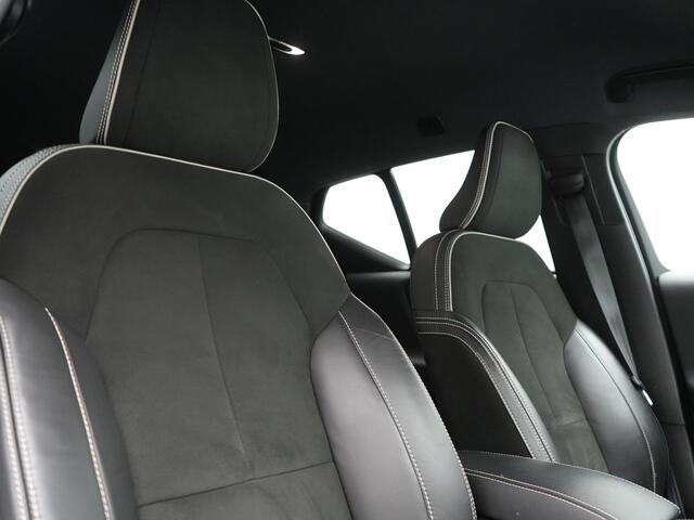 Volvo XC40 T5 Recharge R-Design PHEV 262pk Dealer O.H. | Trekhaak Af Fabriek | Camera | Alcantara Sportstoelen & Stuur Verwarmd | Keyless | Blis | Apple Carplay | Navigatie | DAB | Cruise Control | 19"L.M | Plug In Hybrid |