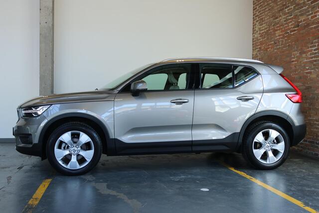 Volvo XC40 T2 Inscription | Lederen bekleding | Panoramadak | Semi Elektrische Wegklapbare Trekhaak | Elektrische wegklapbare trekhaak | Elektrische bedienbare voorstoelen | Dealeronderhouden | 1ste Eigenaar |