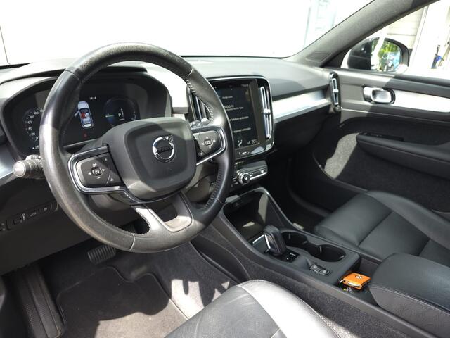 Volvo XC40 T4 Recharge R-Design | 20" Velgen | Lederen interieur | Stuurwiel verwarming