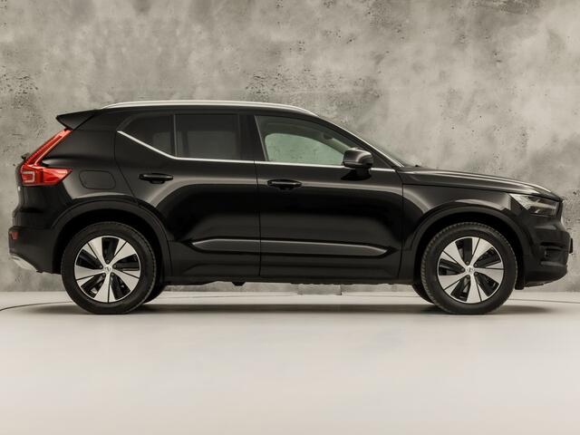 Volvo XC40 1.5 T5 Recharge Inscription 262Pk Automaat (APPLE CARPLAY, GROOT NAVI, LEDER, CAMERA, SPORTSTOELEN, GETINT GLAS, KEYLESS, ELEK ACHTERKLEP, NIEUWSTAAT)