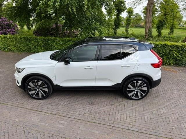 Volvo XC40 Recharge P8 AWD RDesign 408PK SOH 90,8%/Warmtepomp/Pano/Acarplay