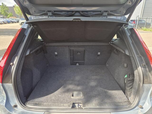 Volvo XC40 1.5 T4 Recharge Inscription Expression Trekhaak/360Cam/AdaptiveCruise etc.