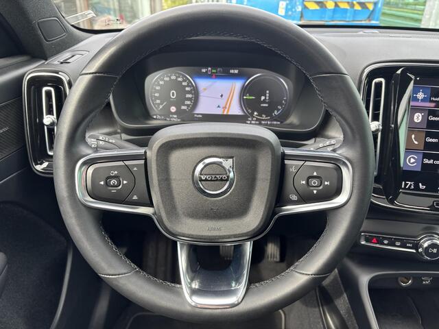 Volvo XC40 1.5 T4 Plug-in hybrid Ultimate Bright / Pano. dak / Elek. verstelbare stoelen / Stuur+stuur verwarming / Keyless / Harman kardon / Carplay / 20' velgen /