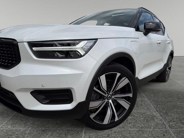 Volvo XC40 T5 Recharge R-Design | Panoramdak | Trekhaak elektr.