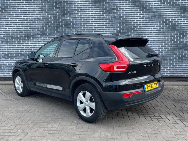 Volvo XC40 1.5 T3 | Navigatie | Achteruitrijcamera | Parkeersensoren | Cruise Control | Airco | Verwarmde voorruit
