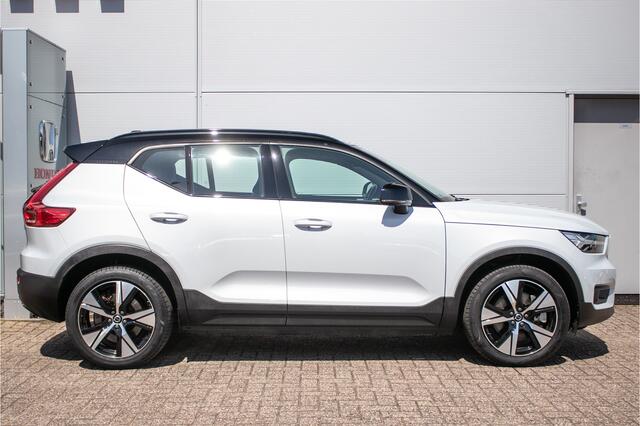Volvo XC40 Recharge P8 AWD R-Design | 360 cam | two-tone |