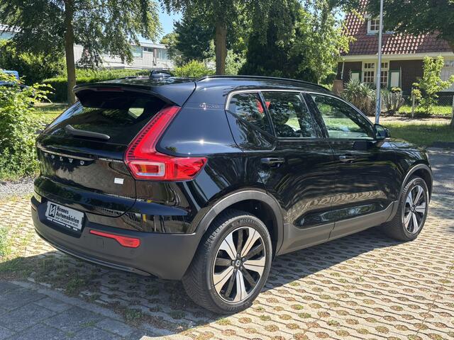Volvo XC40 Recharge Core 70 kWh Stoel+stuur verw & warmtepomp