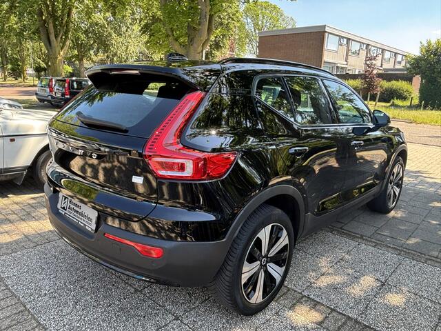 Volvo XC40 Recharge Core 70 kWh Stoel+stuur verw & warmtepomp