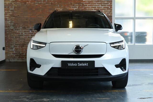 Volvo XC40 Recharge Core | Comfortstoelen | Stoelverwarming | Stuurwielverwarming | Draadloze telefoonlader | Adaptive Cruise Control | Parkeersensoren voor + achter | Parkeercamera |