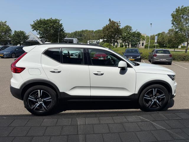 Volvo XC40 1.5 T2 Momentum Core