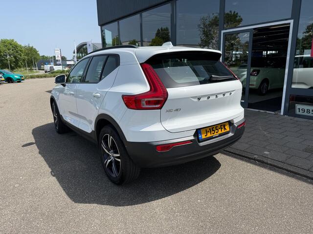 Volvo XC40 1.5 T2 Momentum Core
