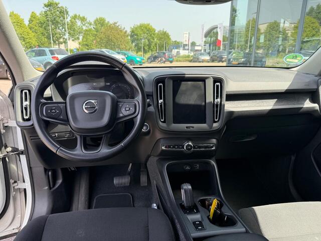 Volvo XC40 1.5 T2 Momentum Core