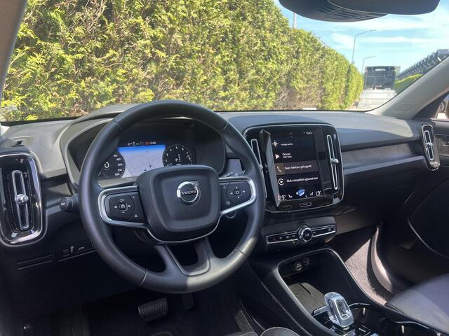 Volvo XC40 T5 Recharge Inscription | Blis | Pano dak | Trekhaak | Parkeer camera\sensoren | Elektrische stoelen | AppleCarplay | Bluetooth |