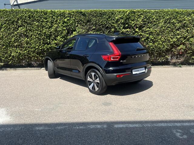 Volvo XC40 T5 Recharge Inscription | Blis | Pano dak | Trekhaak | Parkeer camera\sensoren | Elektrische stoelen | AppleCarplay | Bluetooth |