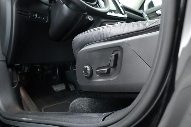 Volvo XC40 1.5 T4 Plug-in hybrid Plus Dark | Pano | Elek. Trekhaak | Leder | 20'' | Camera | Stoel- Stuurverw. | H&K