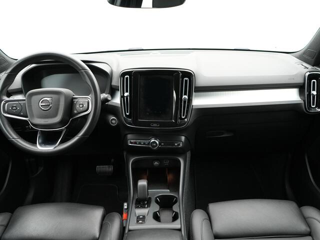 Volvo XC40 1.5 T4 Plug-in hybrid Core Bright incl wegklapbaare trekhaak | Electr.bedienb wegklapbare trekhaak | Apple Carplay | Navigatie | Achteruitrij camera | Parkeersensoren achter | Start/stop | Wifi | Spraakbediening | Connected services |