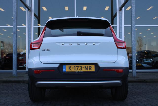 Volvo XC40 T2 130PK Automaat Business Pro | Org. NL | Camera | Schuif/kanteldak | PDC Achter | Climate Control | Leder | 18" LMV |