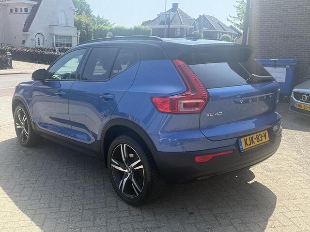 Volvo XC40 2.0 B4 R-Design