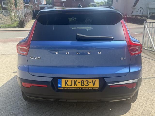 Volvo XC40 2.0 B4 R-Design