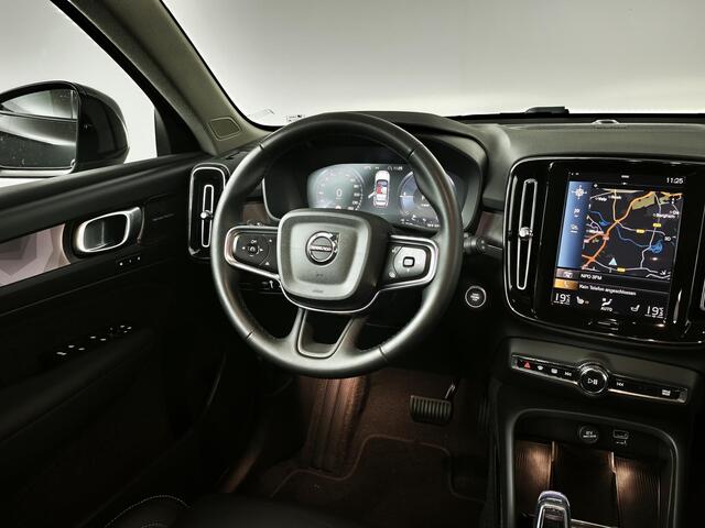 Volvo XC40 1.5 T5 Plug-in hybrid Ultimate Dark | Trekhaak | Stoelverwarming | Navigatie | Harman / Kardon |