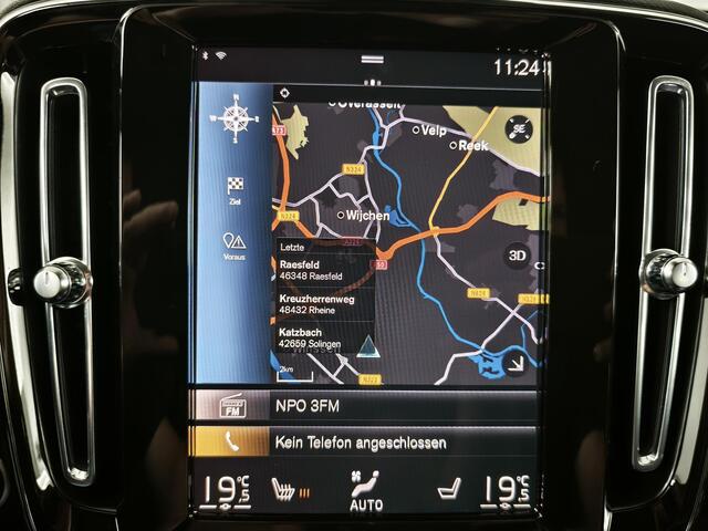 Volvo XC40 1.5 T5 Plug-in hybrid Ultimate Dark | Trekhaak | Stoelverwarming | Navigatie | Harman / Kardon |