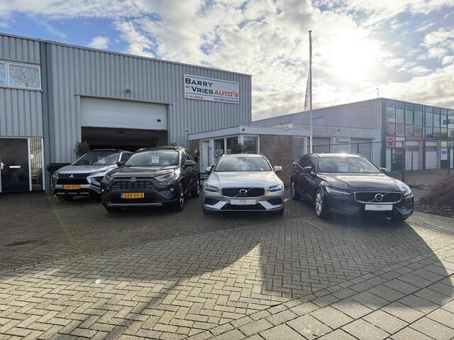 Volvo XC40 1.5 T4 Plus Dark | Adaptive Cruise Control | Verwarmde Voorruit | Harman Kardon | Plugin Hybride | Verwacht