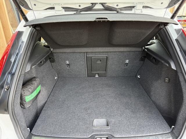 Volvo XC40 1.5 T5 Recharge Inscription | Full LED | Camera | Leer | Stoel-s