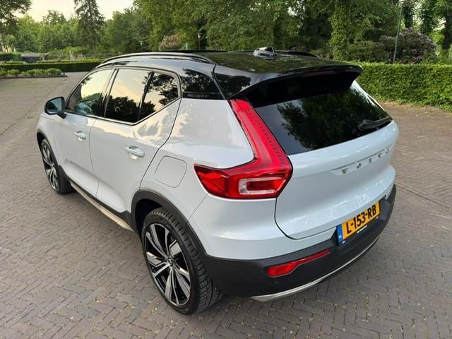 Volvo XC40 Recharge P8 AWD R-Design SOH 94,1%/Warmtepomp/Pano/360Cam/Fabrieksgarantie