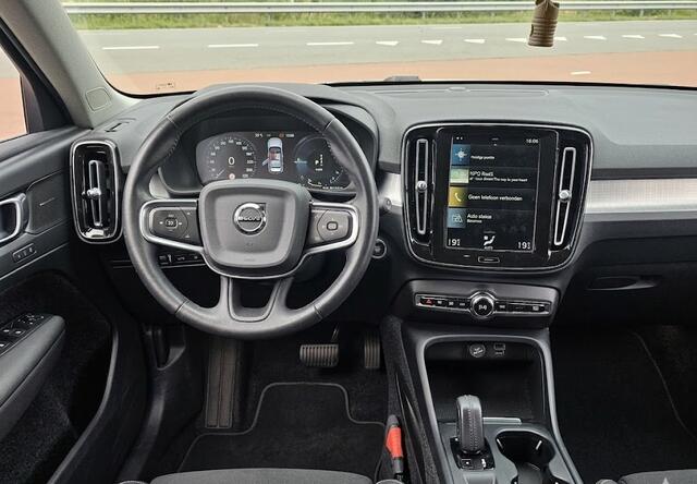 Volvo XC40 1.5 T4 Recharge R Design | Geen import | Trekhaak | Camera