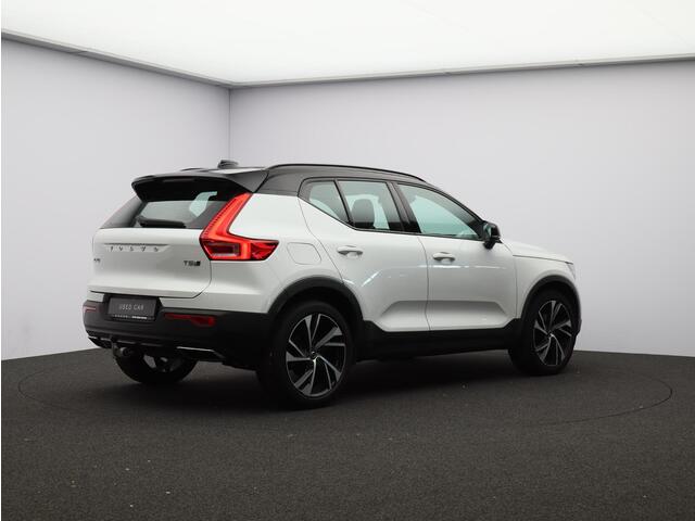 Volvo XC40 2.0 T5 AWD R-Design Intro Edition / Trekhaak / Stoel- + stuurwielverwarming / Pilot Assist / Achteruitrijcamera / Harman Kardon Audio / 20"